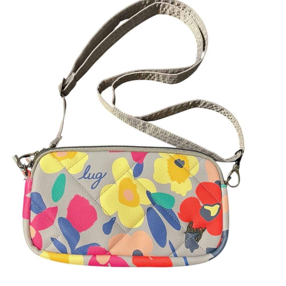 🔵 Lug Coupe XL Matte Luxe Wildflower Print Multi Use Crossbody Bag